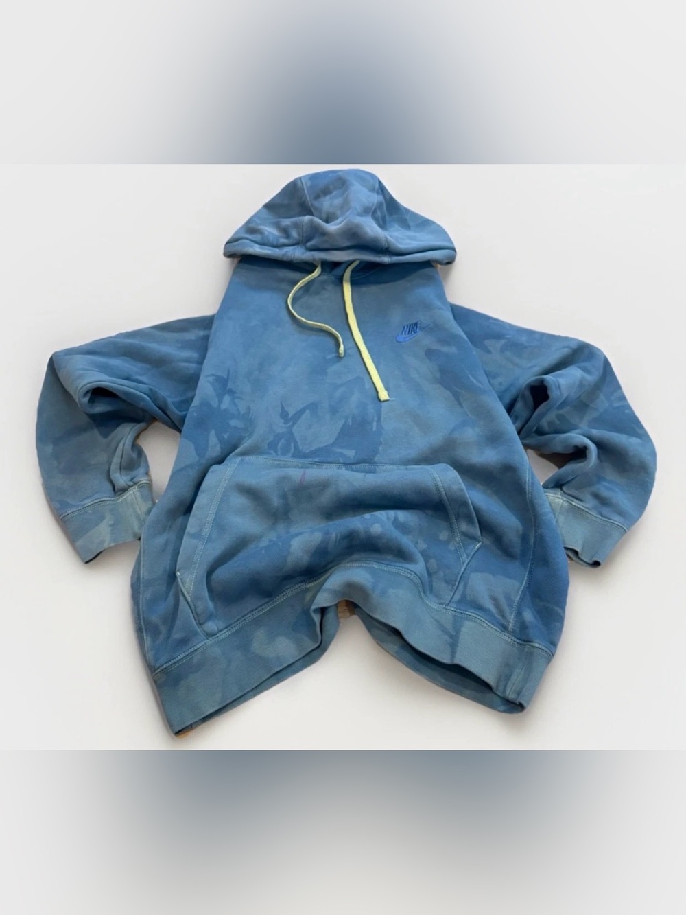 Nike Tie Dye Hoodie Size Medium Blue Swoosh Yellow Sweater Pullover Y2K 90s